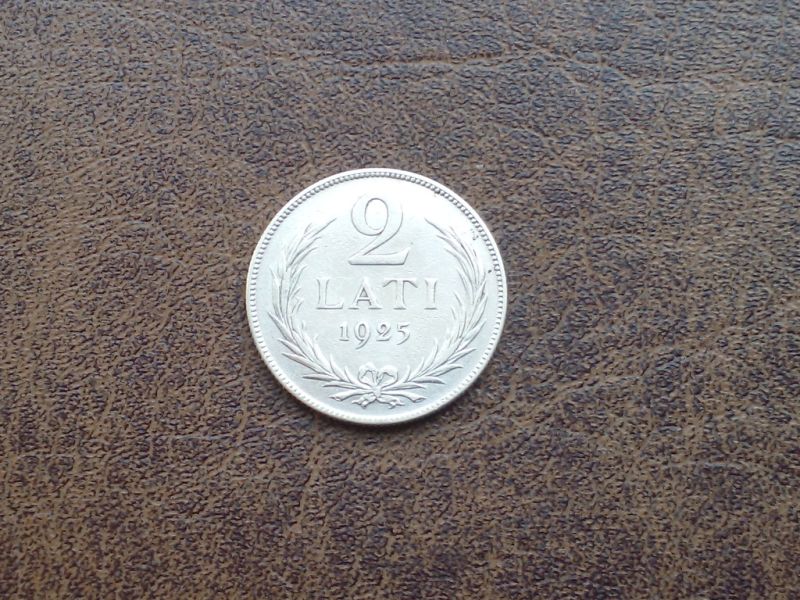 Срібло 2 лати 1925-го року республіка Латвія