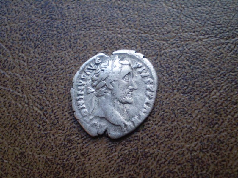 Срібло денар Антонін Пій 150-й рік н. е
