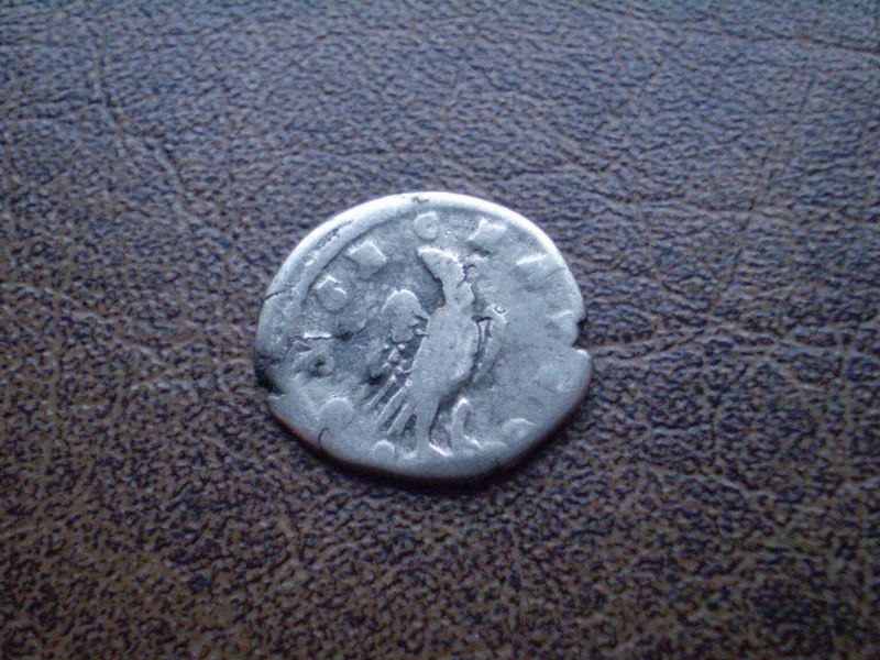Срібло консекраційний денарій Луцій Вер 169-й рік н. е