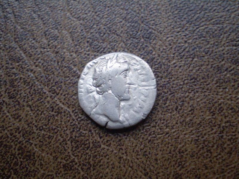 Срібло денарій Антонін Пій 158-й рік н. е 